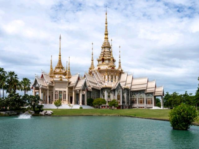 나콘랏차시마(Nakhon Ratchasima, 코랏) – 태국 전통과 현대의 교차