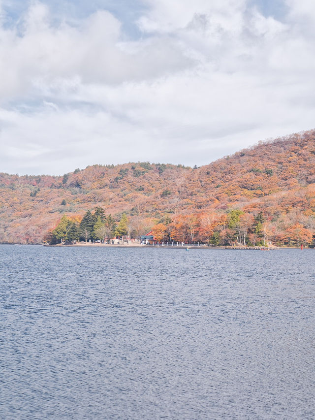 【穴場の紅葉】観光攻略付‼️赤城山で最も雄大な紅葉と水鏡の絶景を楽しむ🌊 🍁⛩️✨