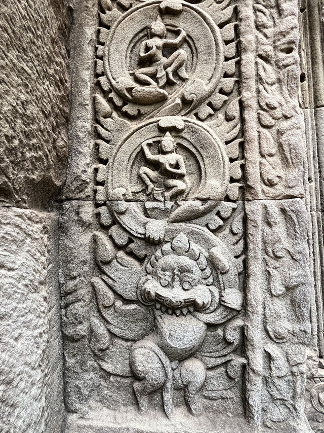 🇰🇭Cambodia's Stone Poetry: Where Gods Dance on Temple Walls! 🏛️