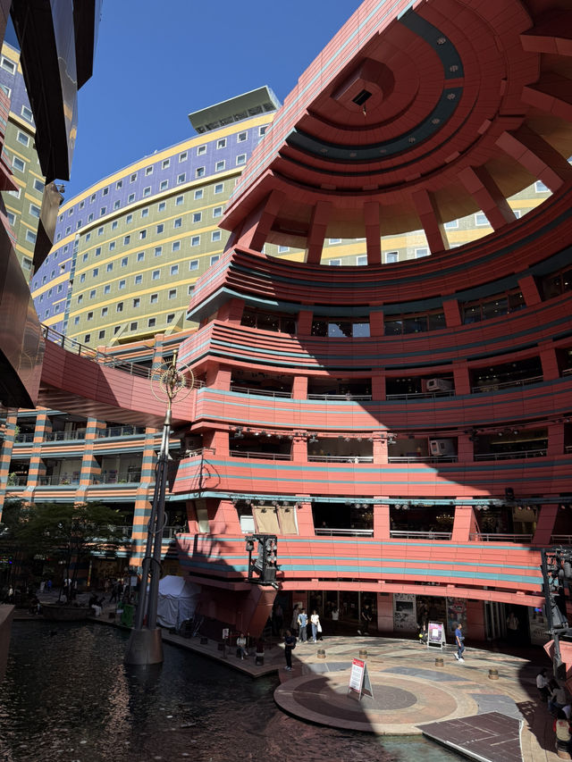 【福岡・博多運河城】城市劇場的奇幻漫步:流水、光影與鋼彈的交響樂 【福岡・博多運河城】城市劇場的奇幻漫步:流水、光影與鋼彈的交響樂