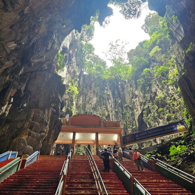 Batu Caves – The Stairs to the Sky