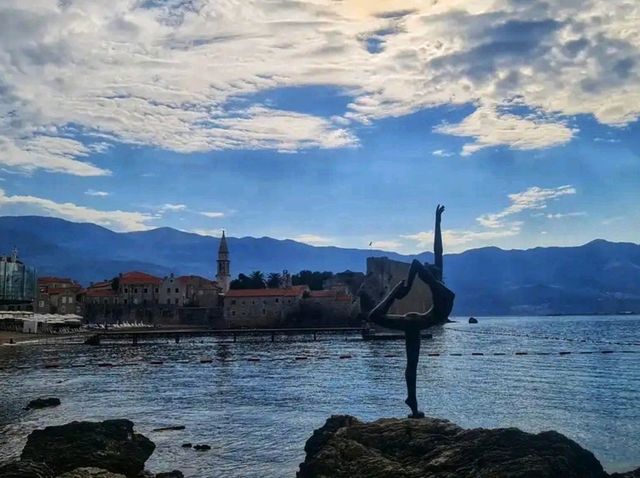 🏰🌊 Budva Old Town – Montenegro’s Historic Coastal Gem 🏰🌊 Budva Old Town – Montenegro’s Historic Coastal Gem