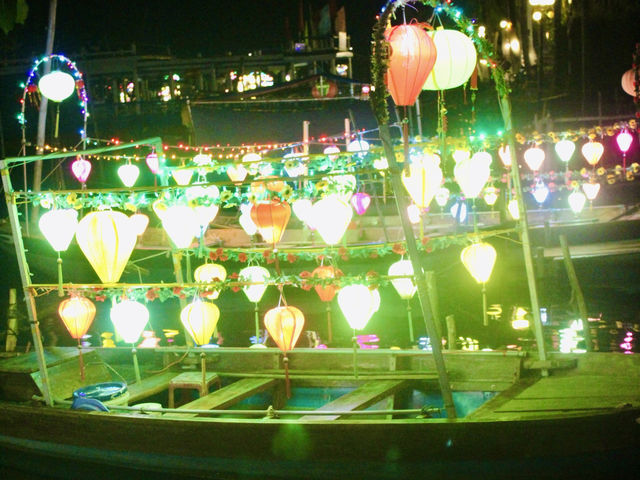 Lantern Dreams at Hoi An 🇻🇳✨🏮 Lantern Dreams at Hoi An 🇻🇳✨🏮