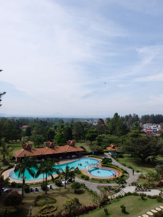 Stay dengan View Gunung Sinabung di Sinabung Hills Berastagi