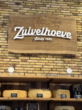 VIP Cheese Tasting from 45 Years Old Cheese Legend! 🧀🌈❤️🙆🏻‍♀️✨👏