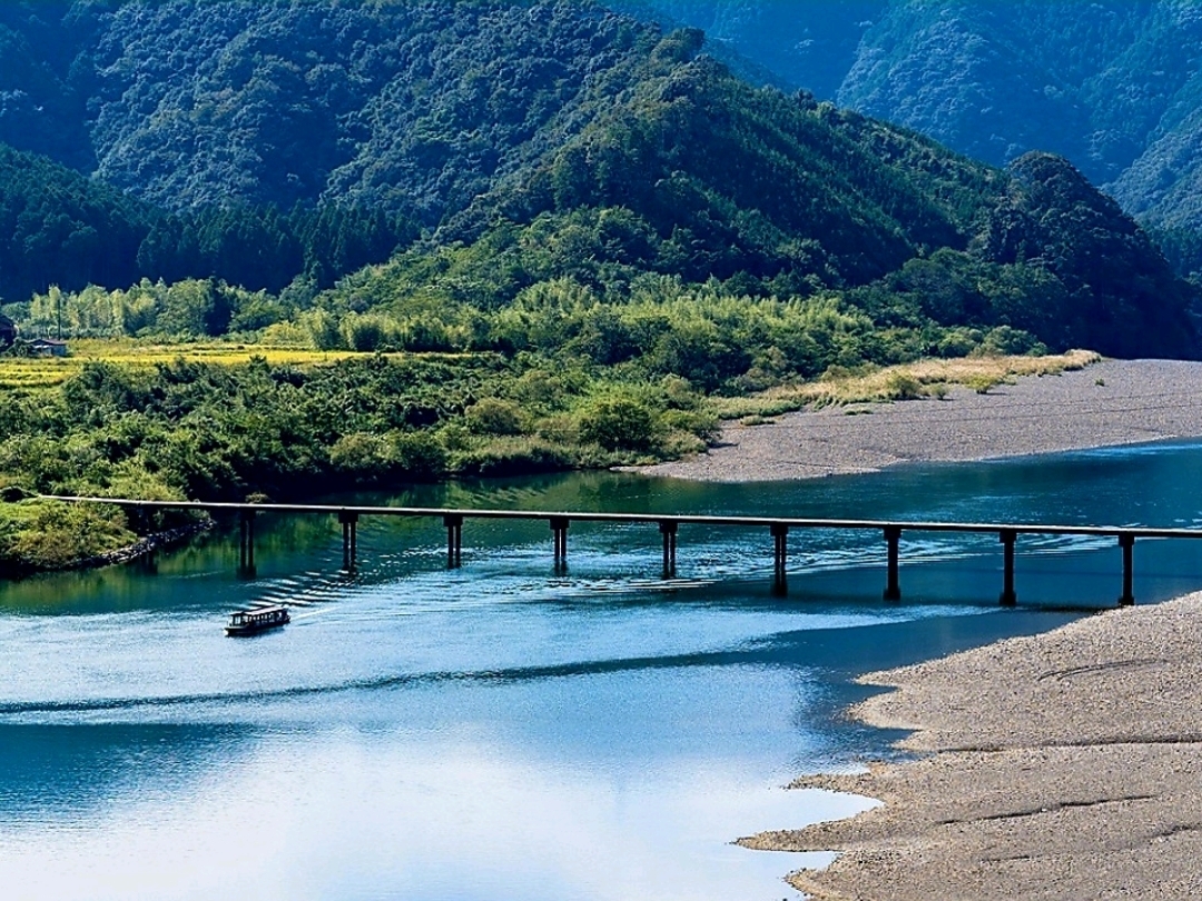 Kochi "Exploring the Shimanto River and Nature Culture".