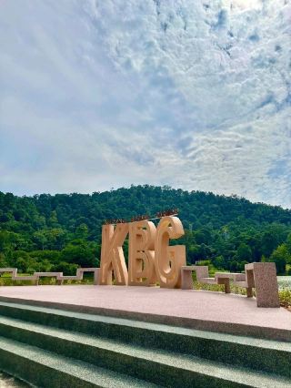 Malaysia’s Hidden Rainforest Paradise Just Minutes from Kuala Lumpur 🌳✨🇲🇾