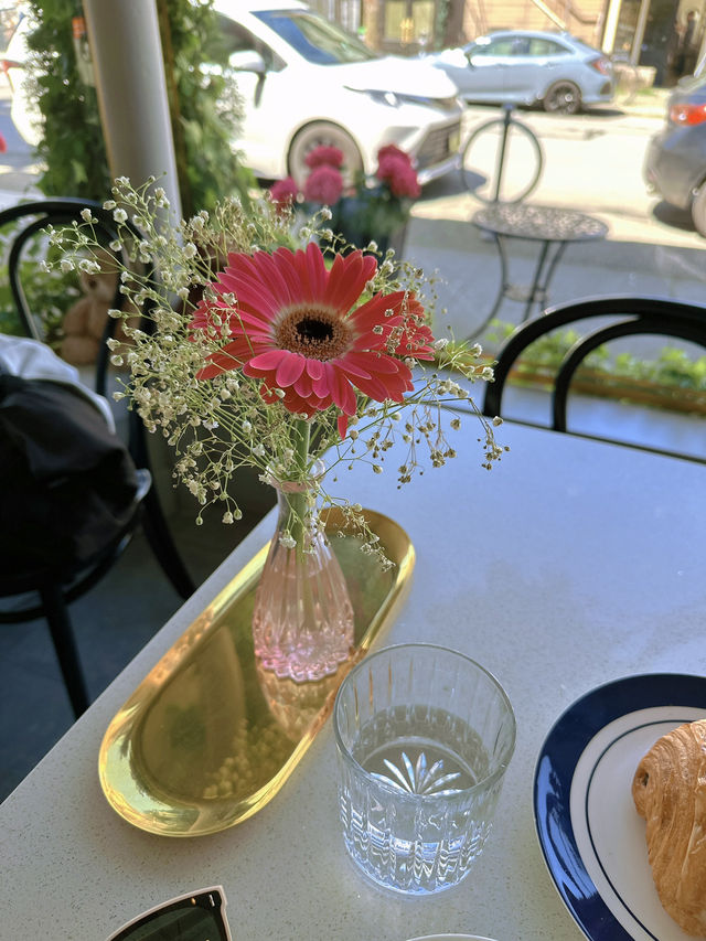 밴쿠버에서 가장 사랑스러운 Cafe Melo Patisserie 💕