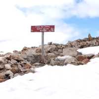 A big challenge to visit four lakes in one day from Huaraz by myself 