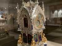 THE MET