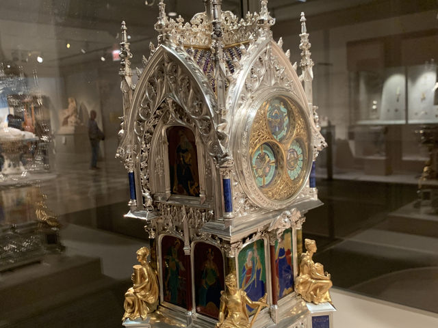 THE MET