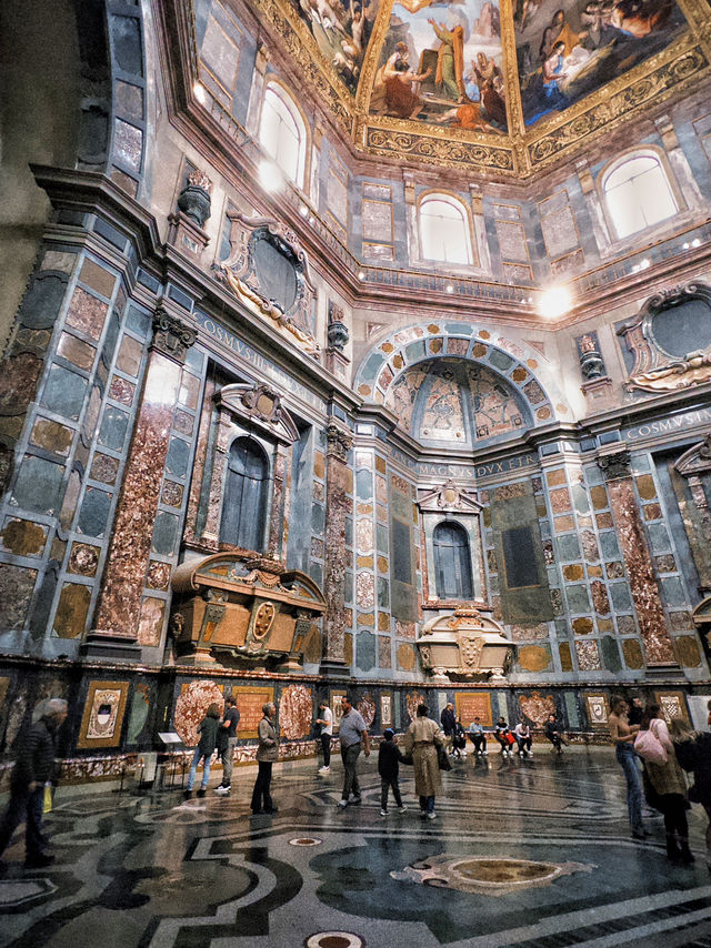 Medici Chapel 美第奇家族禮拜堂 - 華麗絕美的石材聖殿