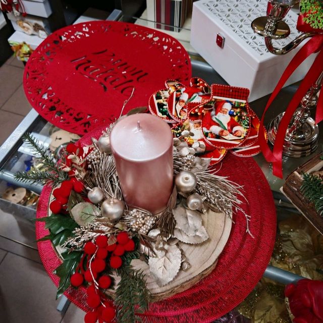 Candle Holders and Candles: A Festive Touch in Taranto!  