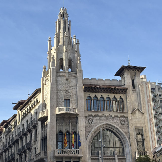 Discover the Gothic Quarter in Barcelona: A Perfect Walk Through History and Design