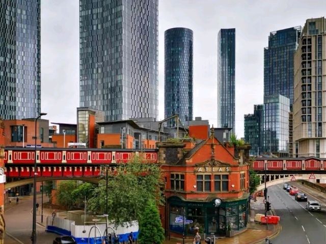 Manchester Unveiled: My Travel Diary