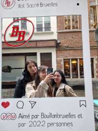 Girls Trip to Brussels: Waffles, Beer & Euro-City Charm 🇧🇪✨