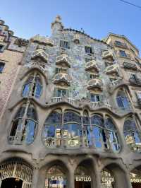 Vibrant Barcelona Guide 🌆🇪🇸