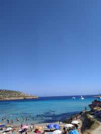 🏖️ One-Day Beach Tour in Ibiza – Sun, Sand & Crystal Waters ☀️🌴🚗