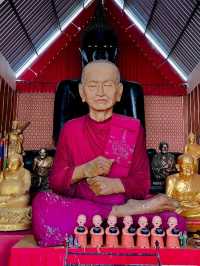 🏯 Wat Hin Thaen Lam Pachee – The Hundred-Million Glass Ship Temple