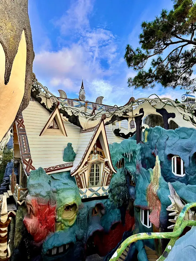 Crazy House в Далате
