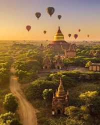 Magical sunrise from Old Bagan! 🌅