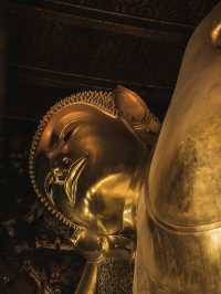 Bangkok's Temple of the Reclining Buddha