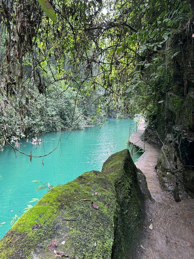 湖南湘西坐龍峽中南第一奇峽