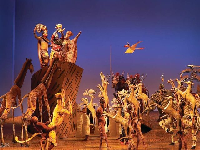 《獅子王》：百老匯上的草原傳奇