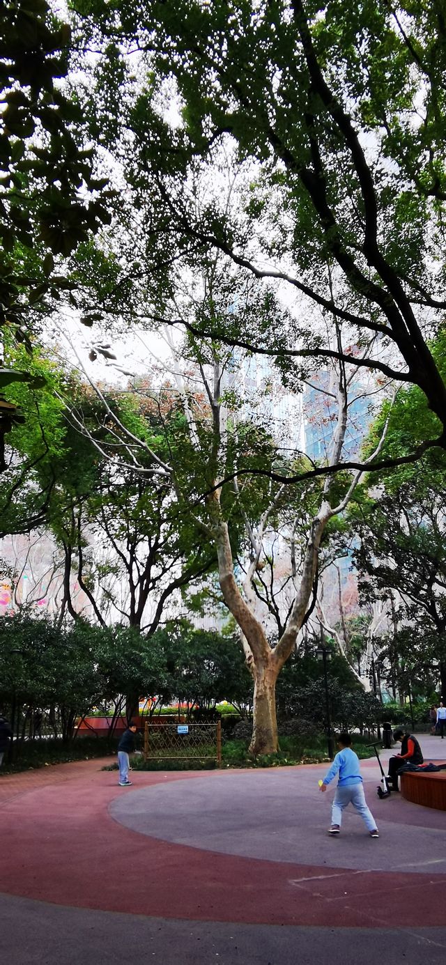 襄陽公園：魔都市中心四度更名的老公園