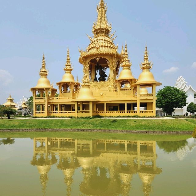 The White Temple Chiang Rai :A Mesmerizing Architectural Masterpiece  