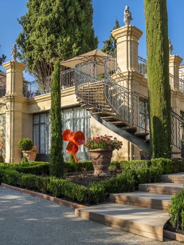 🌟 Aix-en-Provence Charm: Luxe Stay at Villa Gallici 🏨✨