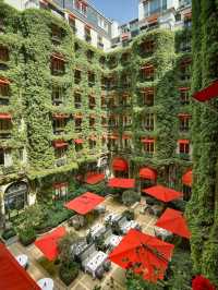 🗼 Parisian Chic & Charm: Hôtel Plaza Athénée 🌹