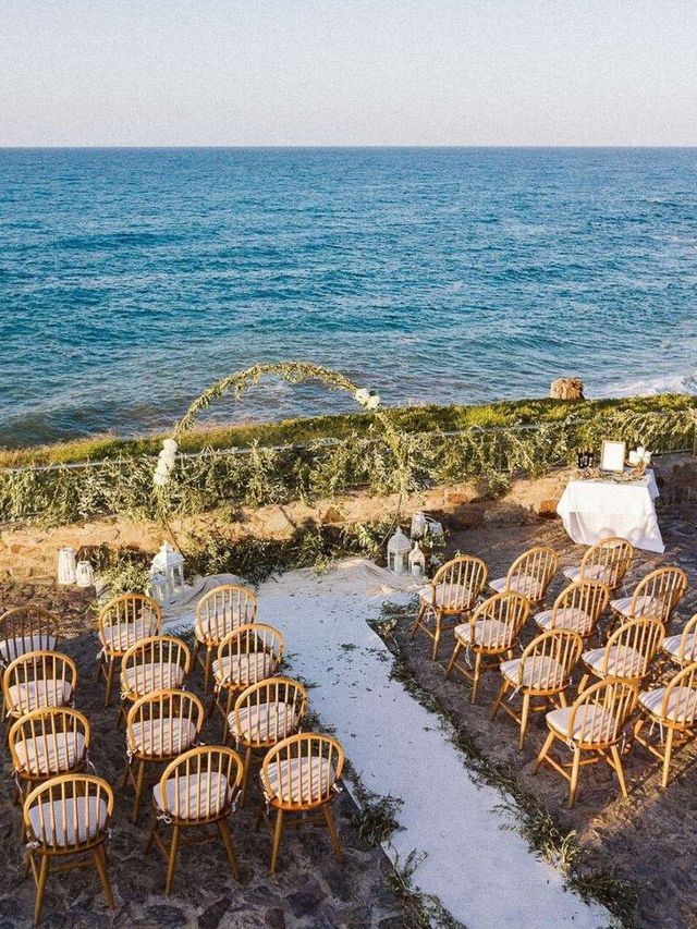 🌊✨ Unwind in Crete's Luxurious Royal Blue Resort 🌟🏖️