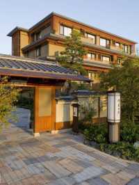 🌸 Kyoto's Hidden Gem: Luxurious Onsen Hotel Experience 🏯✨