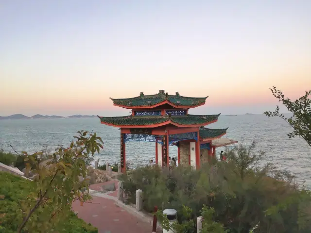 ลมทะเล, สถาปัตยกรรม, เขายานไถ