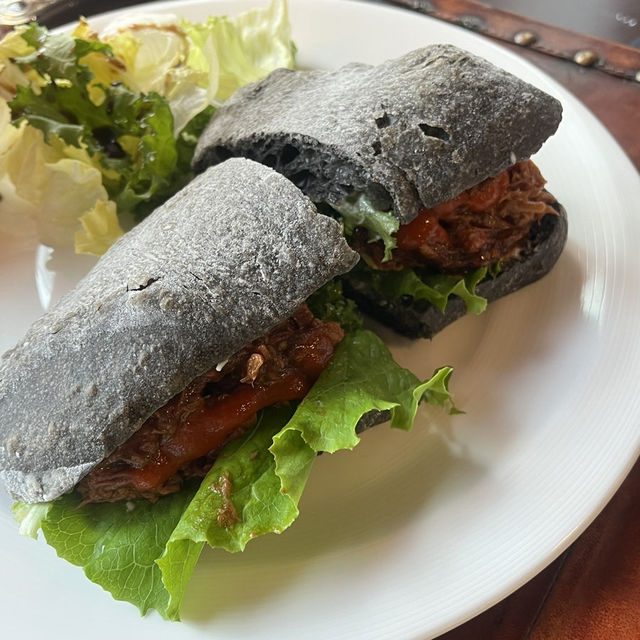 미국 빈티지 감성 명동 파니니 샌드위치 핫플 fortuna 뽀루뚜나 🥪