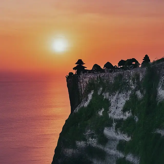 Uluwatu temple sunsets in Bali 