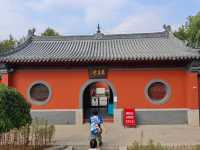 參觀毗盧寺趕上了專家講解。