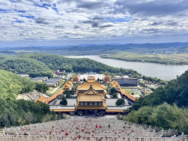 靈山聖境,文化薈萃——六鼎山的心靈之旅 靈山聖境,文化薈萃——六鼎山的心靈之旅