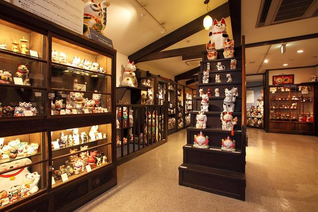 Departing from Nagoya: Inuyama and Seto One-Day Private Car Tour
