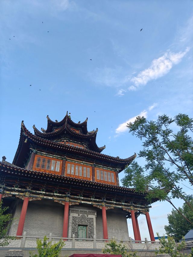 清明踏春 探秘新疆伊犁—賽里木湖的森林奇境