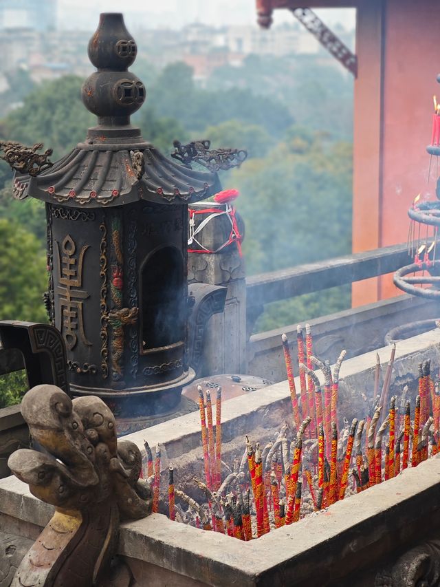 瀘州金龍寺：禪意間的心靈歸途