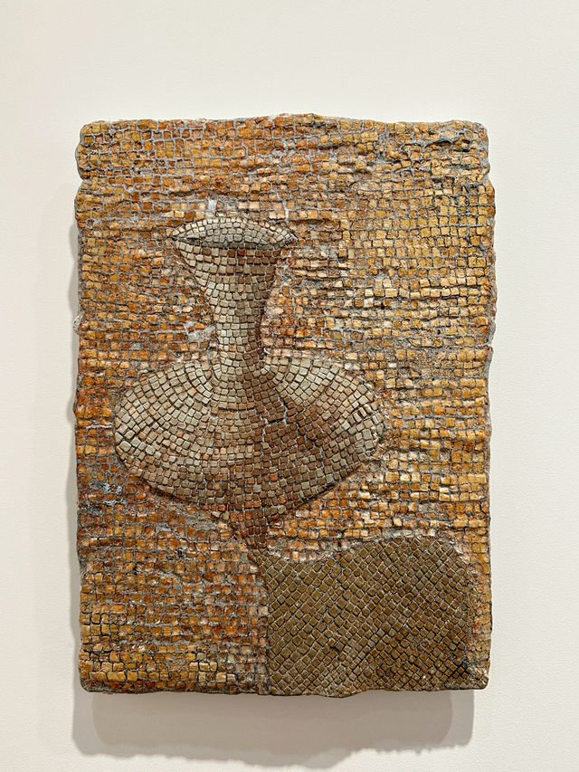 時間的褶皺裡 藏著大地的呼吸｜上海看展