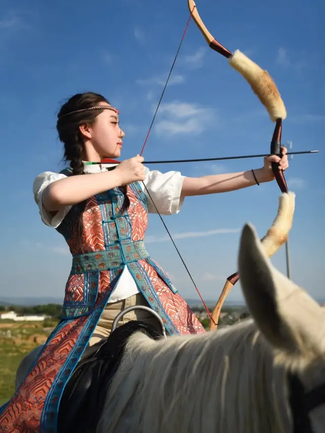 Hulunbuir: Be a grassland "archer"