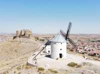 Los Molinos de Consuegra – Where Don Quixote’s Dreams Come to Life! 🌪️🏰
