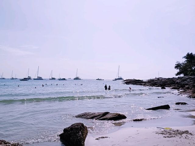 Nai Harn Beach Play Book: "Absolute" Paradise of Phuket