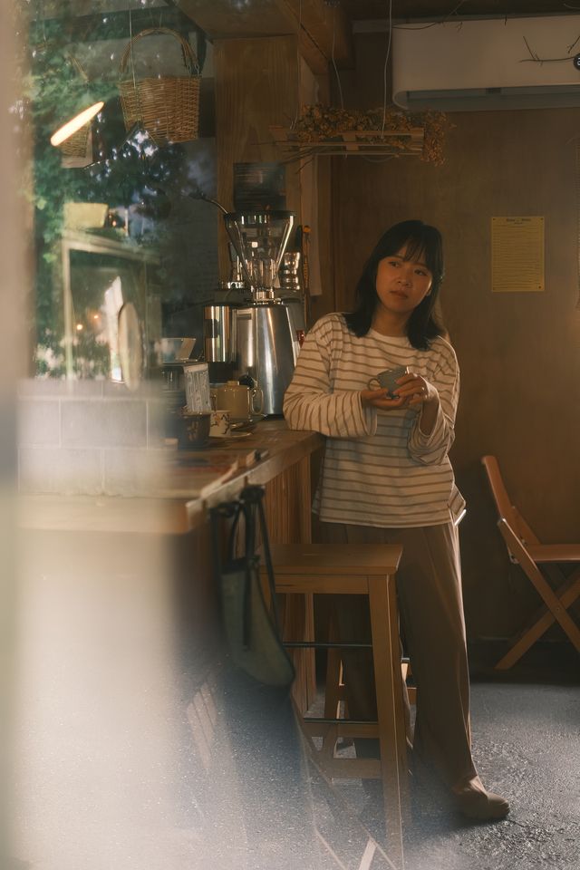 昭和時代嘅棕調瀰漫成間咖啡店