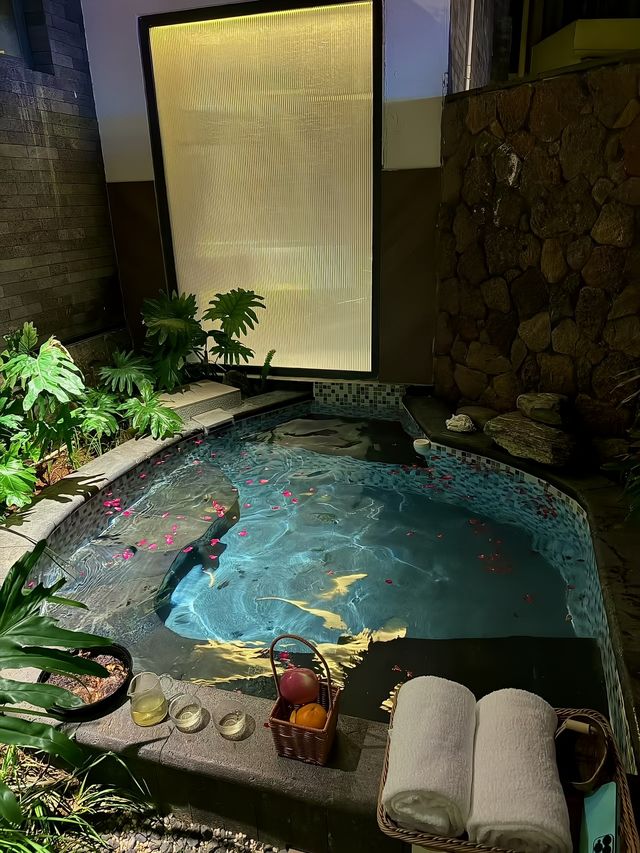 在西山腳下，住進會呼吸的花園酒店