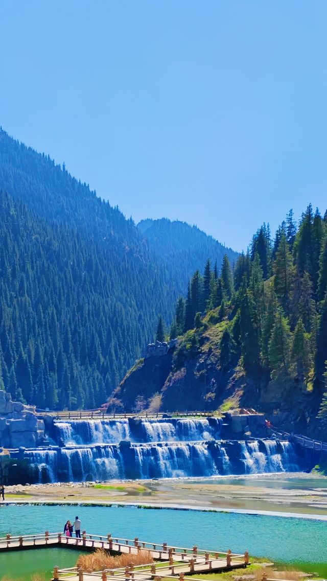 《新疆天山托木爾景區大峽谷，你唔嚟睇下？》