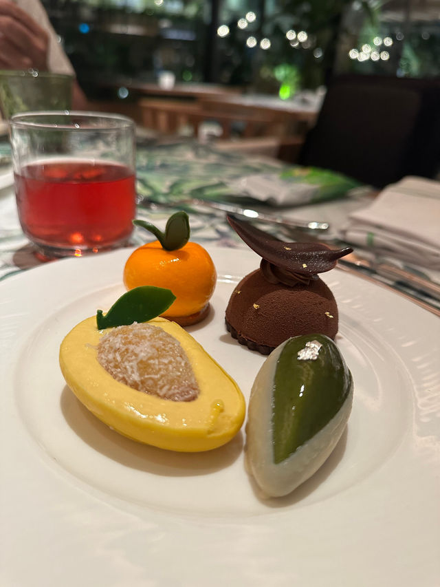 新加坡 | 文華東方酒店，奢華與愜意的完美結合   酒店：新加坡文華東方酒店   地址：5 Ra